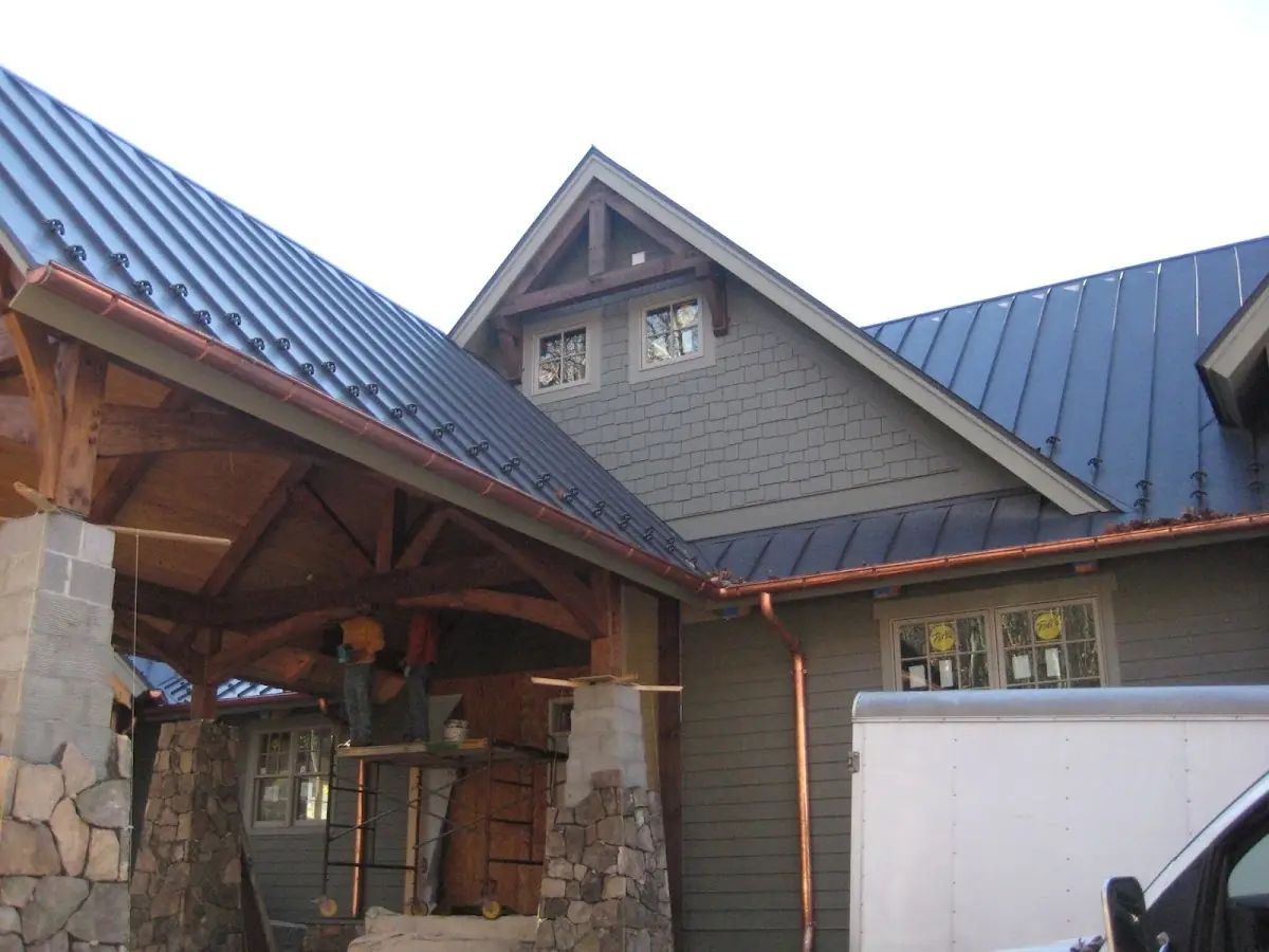 Craftsman Roofing team delivering quality roofing work in Southeast Salem